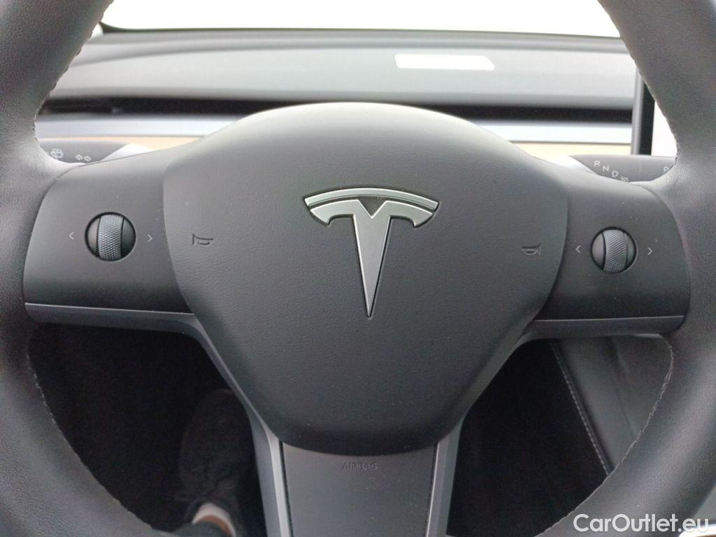 Tesla  Model Y TESLA  72.5 kWh Dual Motor Long Range (324 kW) 5d #29