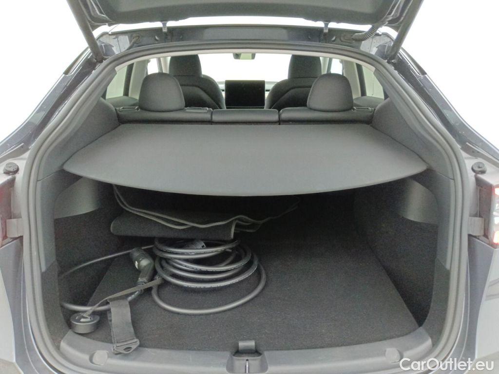 Tesla  Model Y TESLA  72.5 kWh Dual Motor Long Range (324 kW) 5d #14