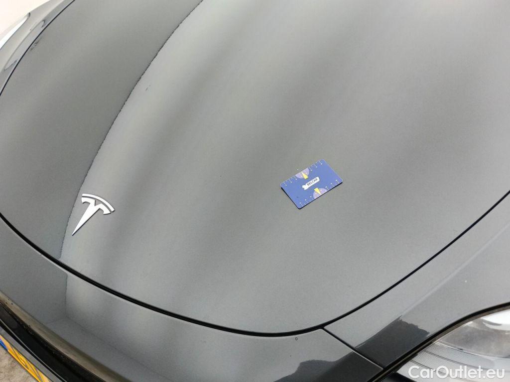 Tesla  Model Y TESLA  72.5 kWh Dual Motor Long Range (324 kW) 5d #34