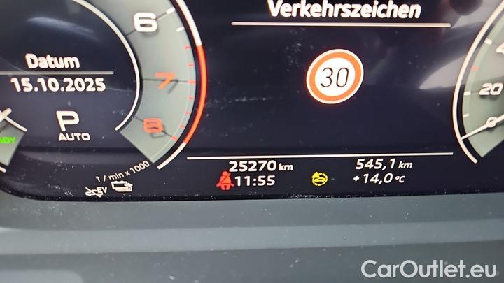 Audi  Q3 45 TFSI e S tronic #9