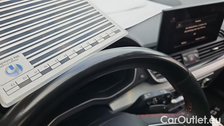 Audi  Q5 55 TFSI e S tronic quattro S line #24