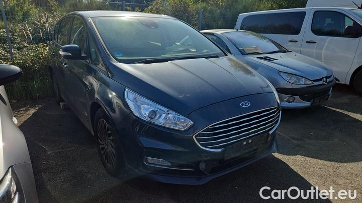 Ford  S-Max 2,0 EcoBlue 140kW 4x4 Trend Auto #2