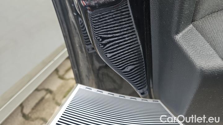 Volkswagen  Golf  2.0 TDI SCR 85kW DSG Life #23