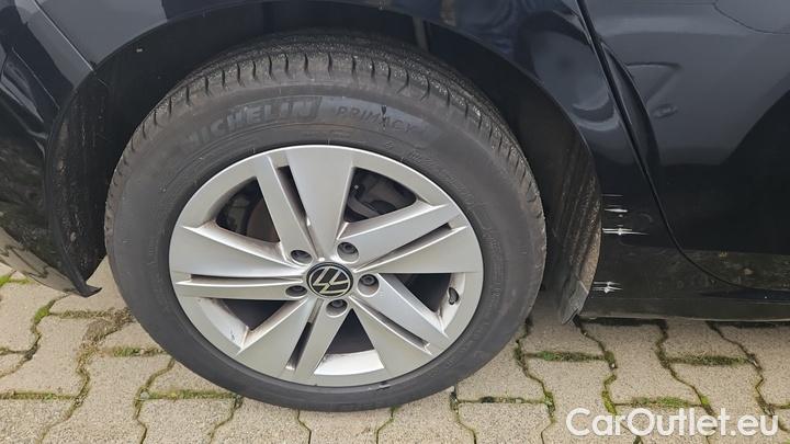 Volkswagen  Golf  2.0 TDI SCR 85kW DSG Life #10