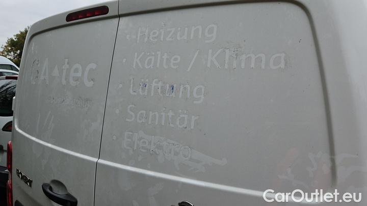 Peugeot  Expert L3 BlueHDi 150 Premium #28