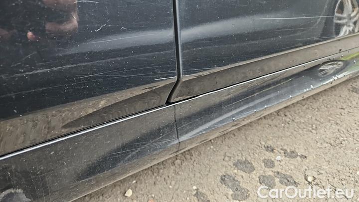 Bmw  Serie 3 330e M Sport Automatik #26