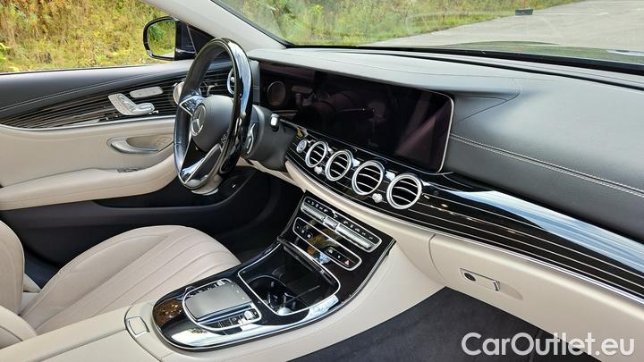 Mercedes  E-Klasse E 300 e 4MATIC Autom. #7