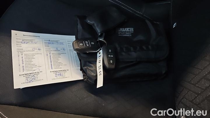 Opel  Corsa 1.5 Diesel 75kW Elegance #12