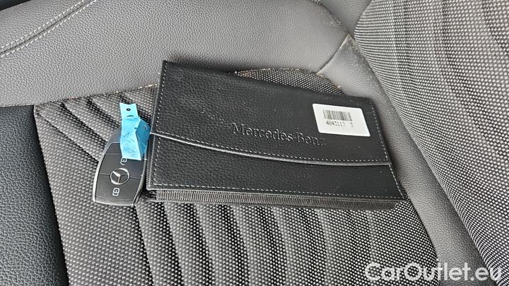 Mercedes  GLA  200 DCT #12