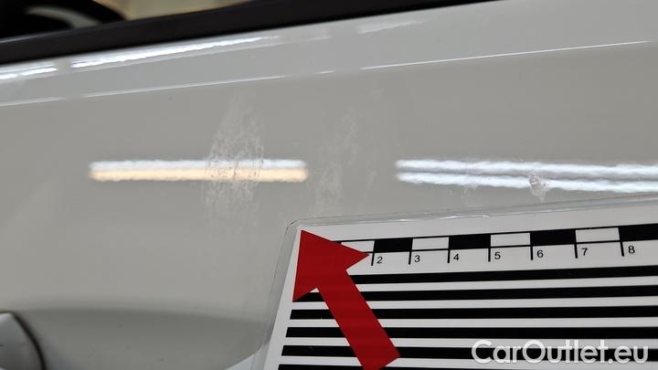 Volkswagen  Golf  1.6 TDI SCR Trendline Variant #26