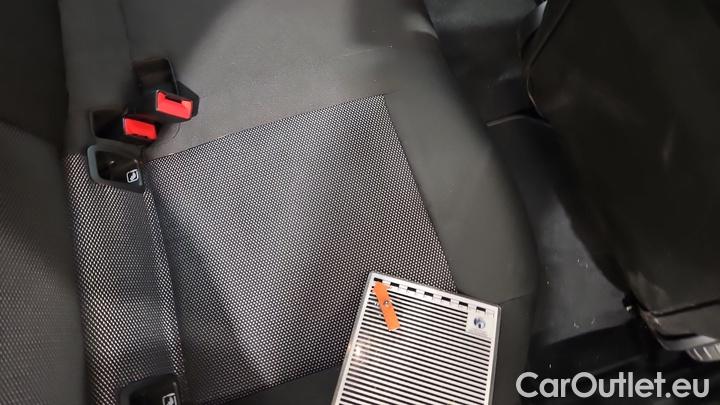 Mercedes  CLA-Klasse CLA 180 Shooting Brake #34