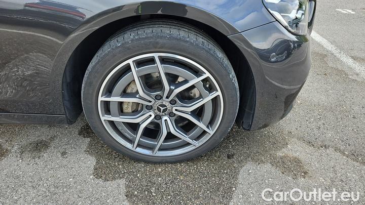 Mercedes  E-Klasse E 300 e 4MATIC Autom. #10