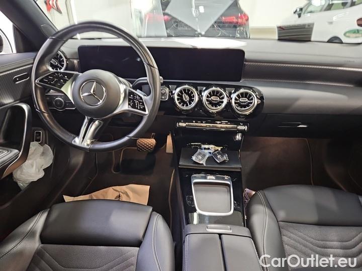 Mercedes  CLA-Klasse CLA 180 d DCT Shooting Brake #6