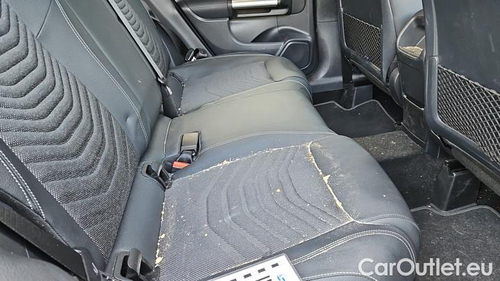 Mercedes  GLA  200 DCT #30