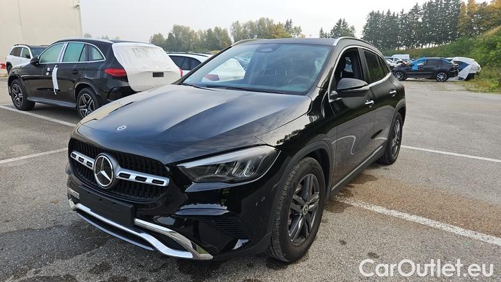 Mercedes  GLA  200 DCT #1