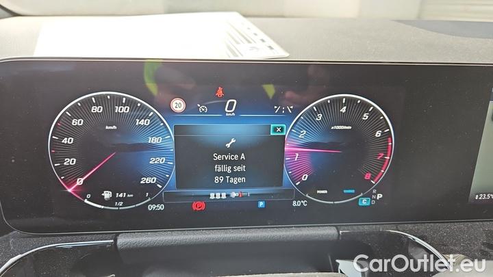 Mercedes  GLA  200 DCT #17