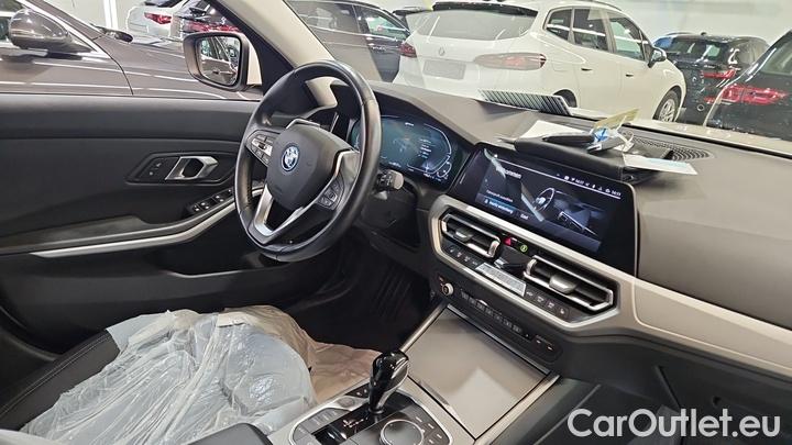 Bmw  Serie 3 330e Touring Advantage Automatic #7
