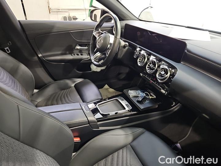 Mercedes  CLA-Klasse CLA 180 d DCT Shooting Brake #7