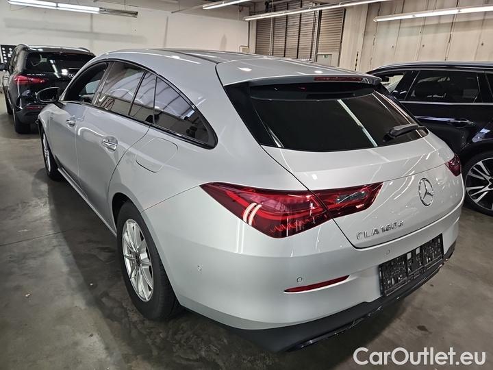 Mercedes  CLA-Klasse CLA 180 d DCT Shooting Brake #3