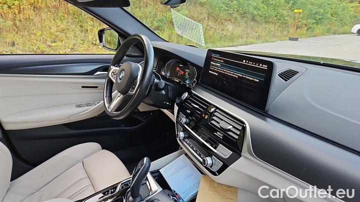 Bmw  Serie 5 530e xDrive Touring A #7