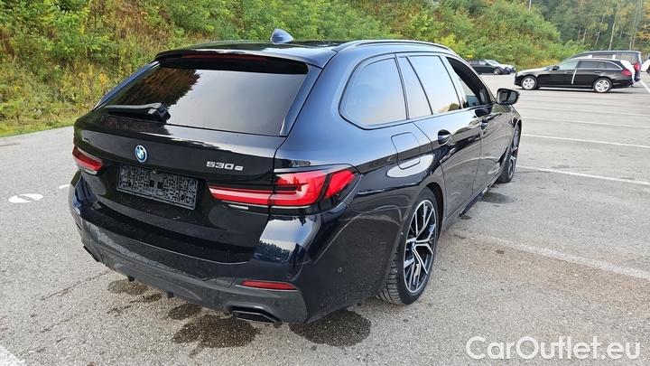 Bmw  Serie 5 530e xDrive Touring A #4
