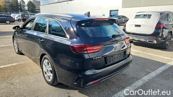 KIA  Cee'd 1.6 CRDi MHEV 100kW DCT Vision SW #3