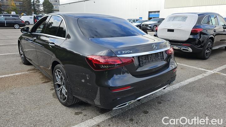 Mercedes  E-Klasse E 300 e 4MATIC Autom. #3