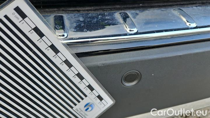 Mercedes  GLA  200 DCT #22