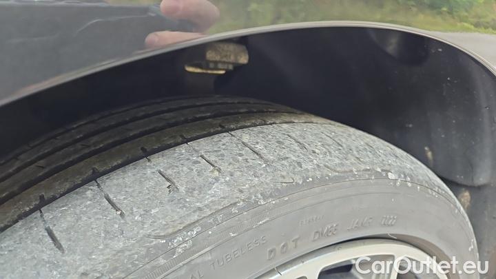 Mercedes  E-Klasse E 300 e 4MATIC Autom. #17