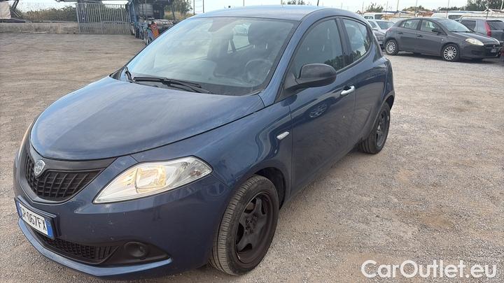 Lancia  Ypsilon 1.0 FireFly 70cv Hybrid Silver Plus #1