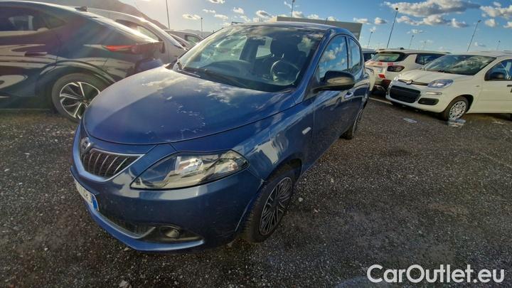 Lancia  Ypsilon 1.0 FireFly 70cv S&S Hybrid GOLD #1
