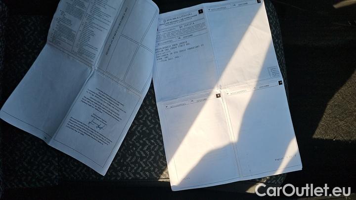 Lancia  Ypsilon 1.0 FireFly 70cv Hybrid Silver Plus #19