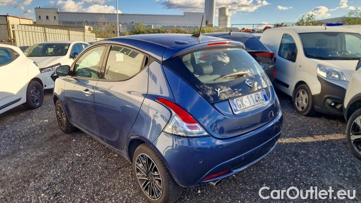 Lancia  Ypsilon 1.0 FireFly 70cv S&S Hybrid GOLD #3