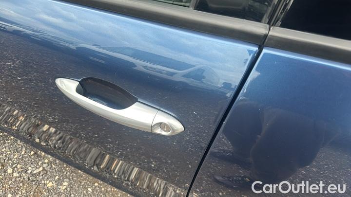 Lancia  Ypsilon 1.0 FireFly 70cv Hybrid Silver Plus #22