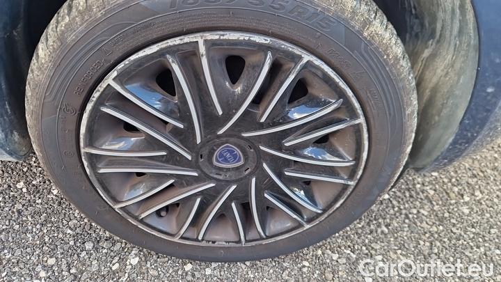 Lancia  Ypsilon 1.0 FireFly 70cv S&S Hybrid GOLD #45