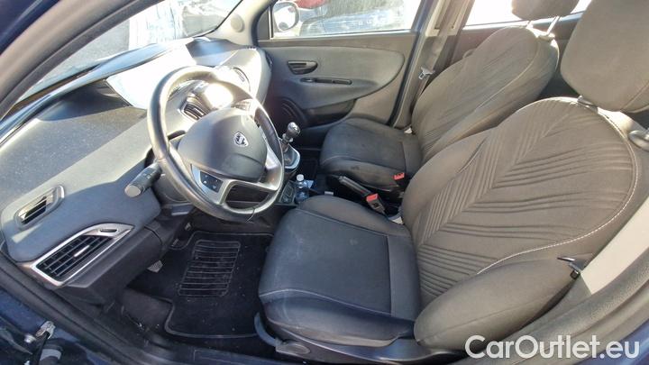 Lancia  Ypsilon 1.0 FireFly 70cv S&S Hybrid GOLD #5