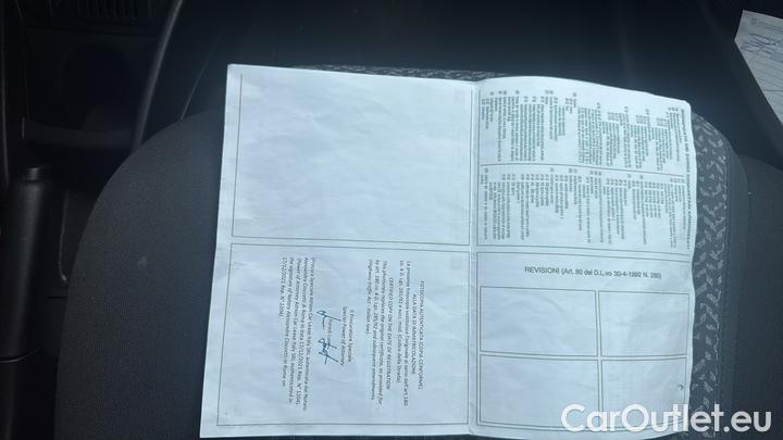 Lancia  Ypsilon 1.0 FireFly 70cv Hybrid Silver Plus #17