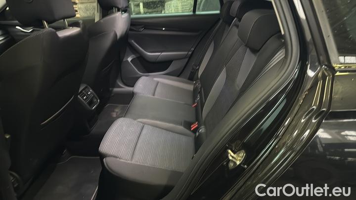 Skoda  Octavia 2.0 TDI EVO 85KW EXECUTIVE DSG #9