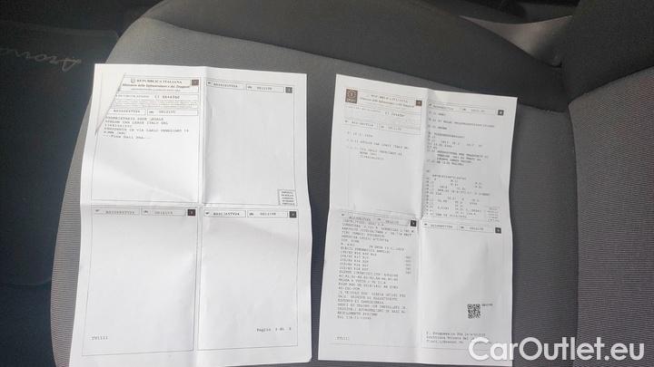 Seat  Arona 1.0 ECO TSI 70KW REFERENCE #19