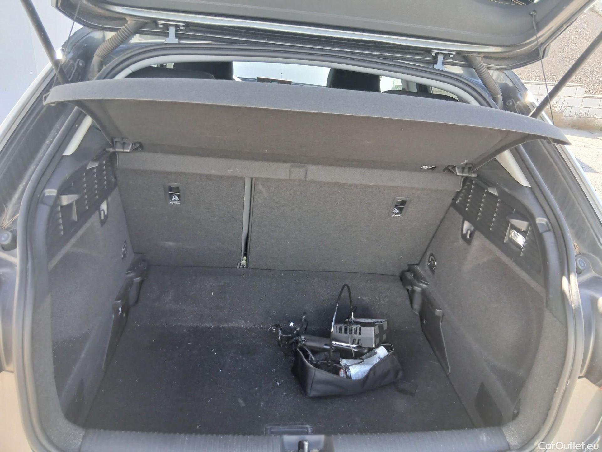 Audi  Q2 AUDI  / 2020 / 5P / todoterreno S line 30 TDI 85kW (116CV) S tronic #8