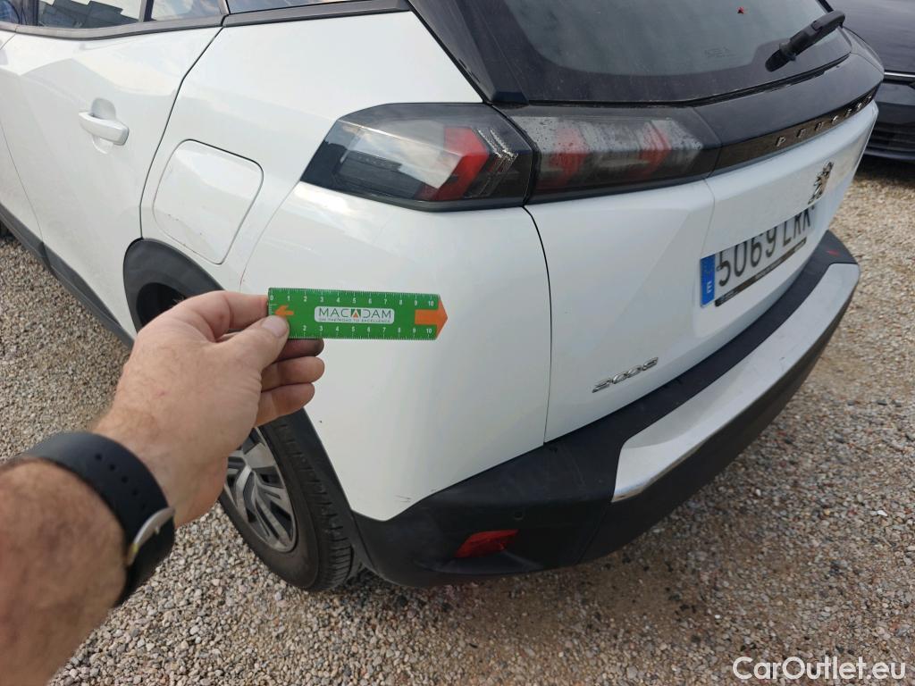  Peugeot  2008 PEUGEOT  / 2019 / 5P / todoterreno Active BlueHDI 81kW (110CV) #25