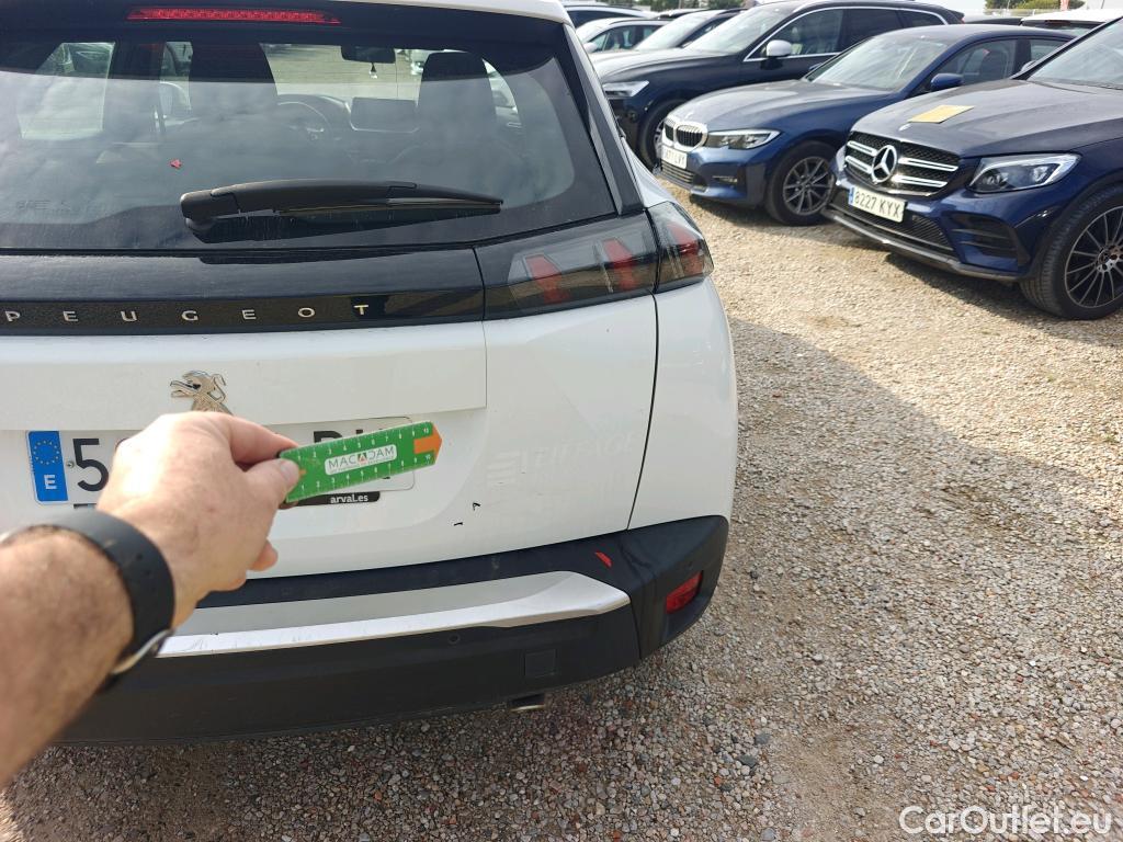  Peugeot  2008 PEUGEOT  / 2019 / 5P / todoterreno Active BlueHDI 81kW (110CV) #15