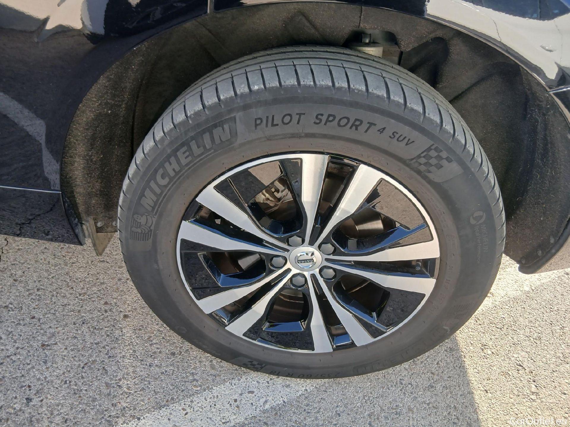  Volvo  XC60 VOLVO  / 2017 / 5P / todoterreno 2.0 T6 AWD Recharge Inscription Exp Auto #5