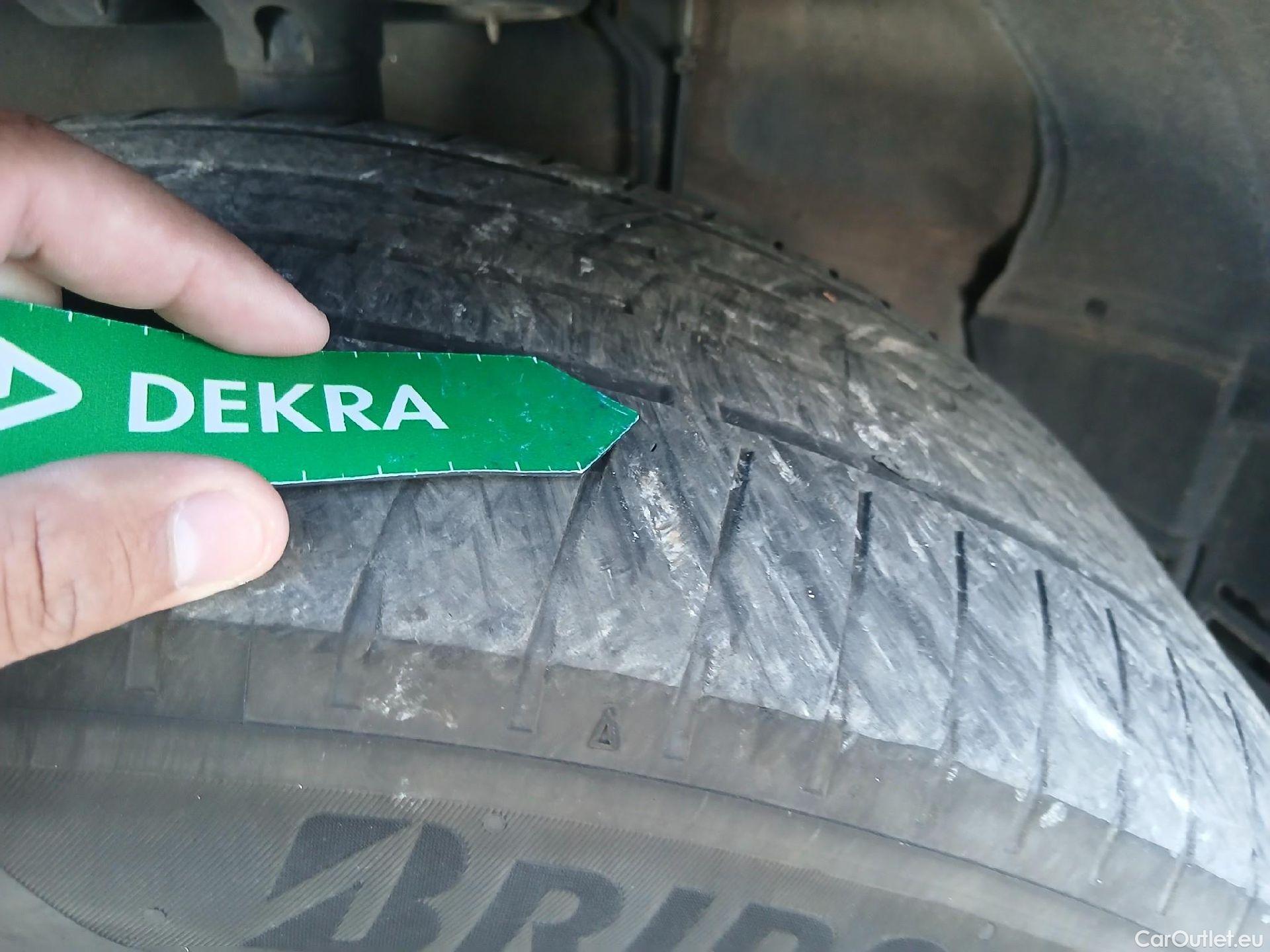  Lexus  RX LEXUS  / 2019 / 5P / todoterreno 450h Executive #34