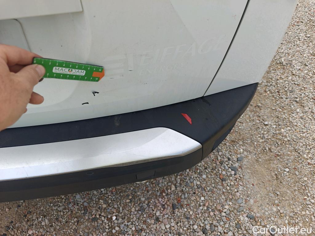  Peugeot  2008 PEUGEOT  / 2019 / 5P / todoterreno Active BlueHDI 81kW (110CV) #43