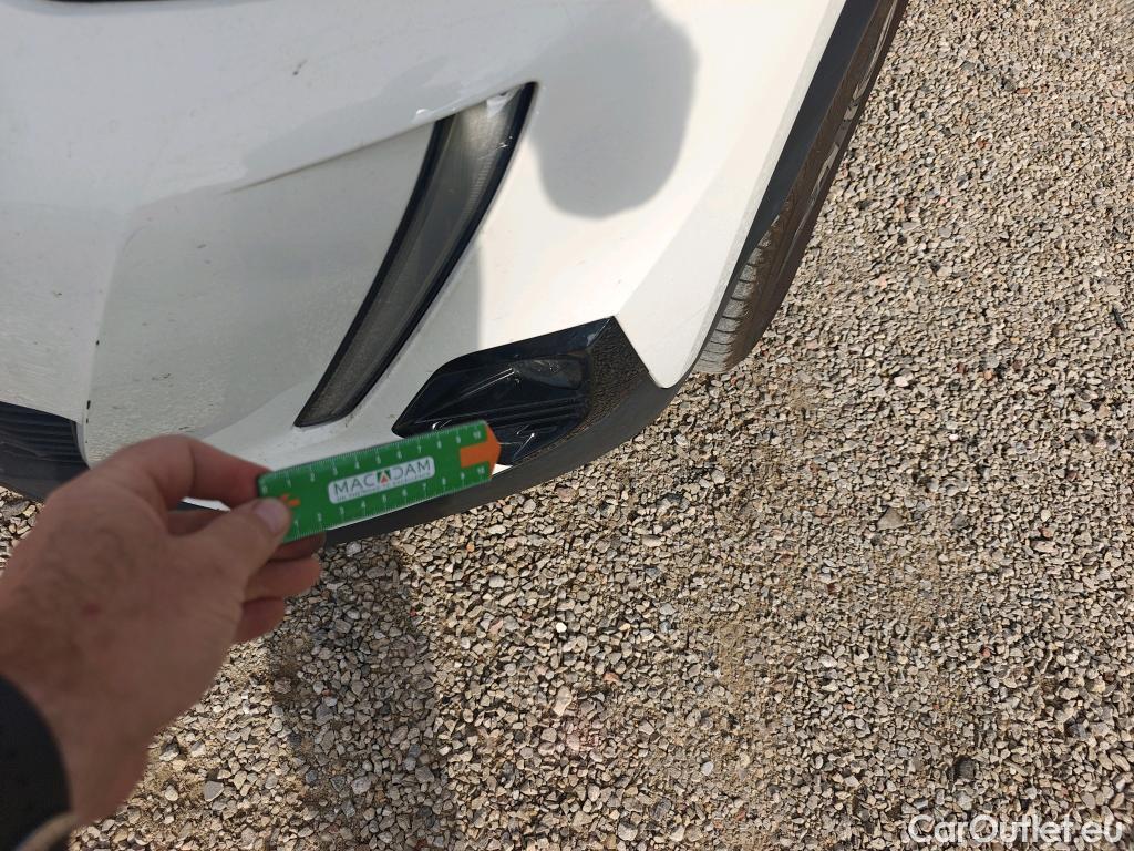  Peugeot  2008 PEUGEOT  / 2019 / 5P / todoterreno Active BlueHDI 81kW (110CV) #48