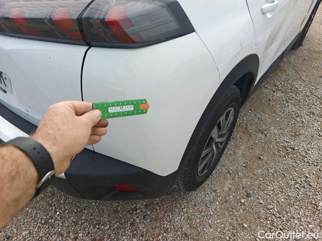  Peugeot  2008 PEUGEOT  / 2019 / 5P / todoterreno Active BlueHDI 81kW (110CV) #46