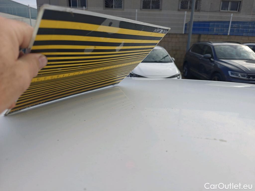  Peugeot  2008 PEUGEOT  / 2019 / 5P / todoterreno Active BlueHDI 81kW (110CV) #11