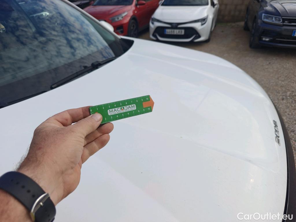  Peugeot  2008 PEUGEOT  / 2019 / 5P / todoterreno Active BlueHDI 81kW (110CV) #12