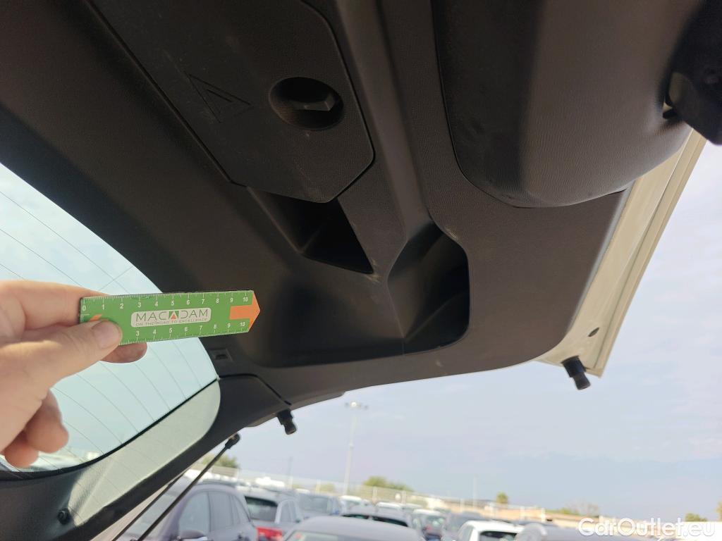  Peugeot  2008 PEUGEOT  / 2019 / 5P / todoterreno Active BlueHDI 81kW (110CV) #22